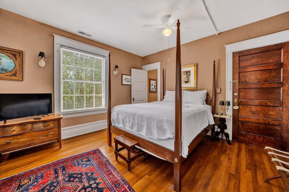 Suite 2 Main